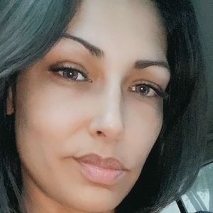 Meet your Posher, Isabel